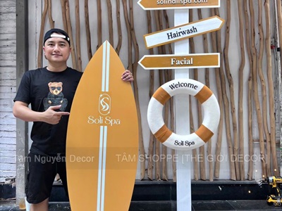 Concept decor biển “Summer Direction” - Logo, màu theo yêu cầu [2026 - Tâm Nguyễn Decor] CC-BIEN-2604