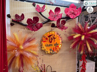 Backdrop Tết sum vầy pháo bông và cành đào Hottrend [2026 - Tâm Nguyễn Decor] CC-TET-2602