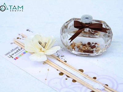 Bộ tinh dầu tự khuếch tán lọ sỏi 50ml