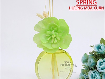 Bộ tinh dầu tự khuếch tán lọ màu trong suốt bốn mùa Yilansam 100ml