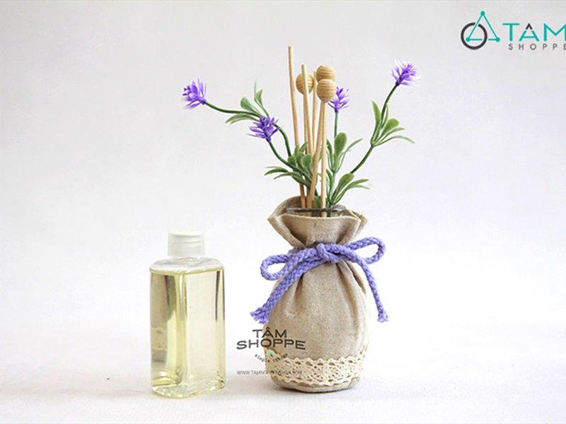 Bộ tinh dầu tự khuếch tán lọ vải Vintage hoa tím 100ml