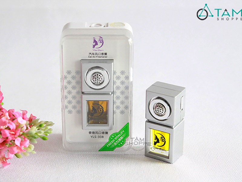Chai tinh dầu tự khuếch tán gắn quạt gió Yilansam 8ml