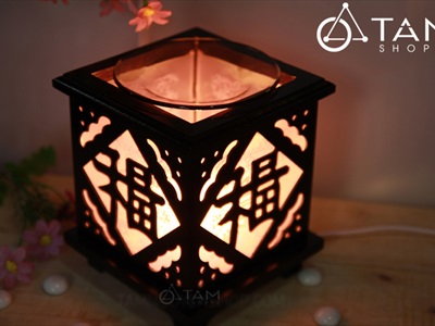 Đèn xông tinh dầu gỗ chữ Phúc [Tặng bóng đèn] DXTDD-M0085