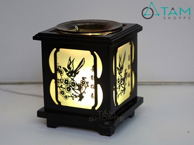 Đèn xông tinh dầu gỗ vuông in hình chim én [Tặng bóng đèn] DXTDD-M0094