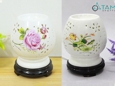 Đèn xông tinh dầu gốm trắng mai cao in họa tiết [Tặng bóng đèn] DXTDD-GOM-MCIHT