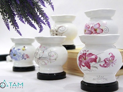 Đèn xông tinh dầu gốm trắng miệng sen [Tặng bóng đèn] DXTDD-GOM-MS