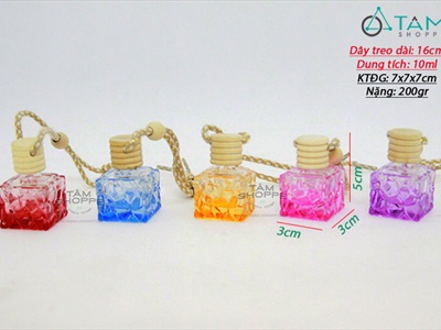 Set 01 lọ đựng tinh dầu treo xe + 02 chai tinh dầu Scentastic 10ml kèm hộp gỗ TD-TX-01