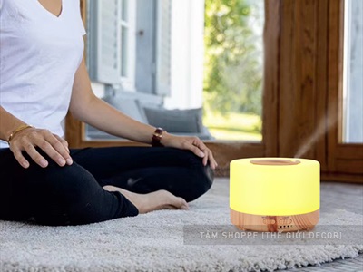 Máy khuếch tán tinh dầu trụ lùn nắp nhỏ viền vân gỗ [Có remote -Tặng tinh dầu] MKTTD-25