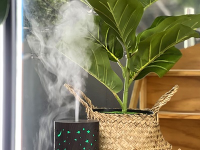 Máy khuếch tán tinh dầu trụ thẳng vân gỗ nâu đen họa tiết phun khói [Tặng tinh dầu] MKTTD-22