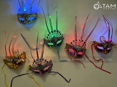 Mặt nạ dạ hội nửa mặt lông ba chỉa có đèn Led [Sẵn pin - Nhiều màu chọn] MATNA-106