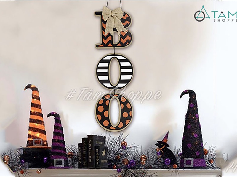 Dây treo Halloween chữ BOO gỗ hoạ tiết [01 mặt - Dài 50cm] DTR-HLW-06