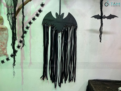 Dây treo Halloween con dơi lớn tua rua đen [65x30cm - Bằng gỗ] TCV-DOI-03
