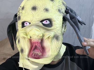 Mặt nạ quái thú vô hình Predator cao su MATNA-101