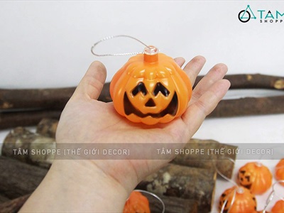 Set 10 quả bí ngô Halloween mini có dây treo ĐK6cm TRAI-BINGO-03