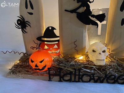 Tiểu cảnh để bàn HLW ba ma nến phù thuỷ [Bằng gỗ - có đèn] TCĐB-HLW-04