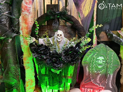 Vòng treo cửa Halloween ma dang tay lá xanh [ĐK40-50cm - handmade] VTC-HLW-05