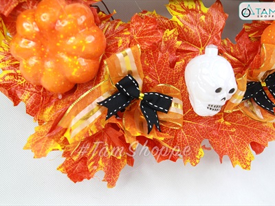 Vòng treo cửa Halloween lá phong vàng thu 4 nơ cam đen ĐK40cm VTC-HLW-01