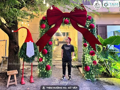 Cành lá thông rũ lá nhuyễn [Màu sậm - Dài 145cm] CANHLA-07