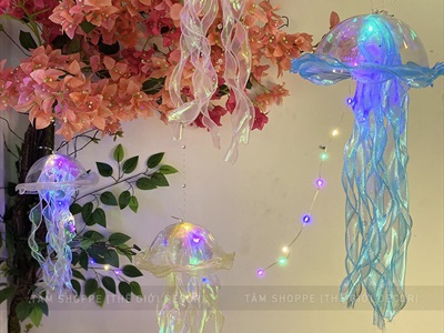 Lồng đèn con sứa phát sáng đèn Led [Nhiều tua - 5 màu chọn] LDEN-NHUA-02