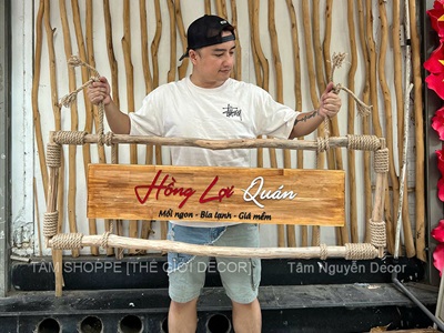 Bảng hiệu gỗ khung củi quấn dây thừng [Mộc mạc - Theo yêu cầu] YC-BANGHIEU-02