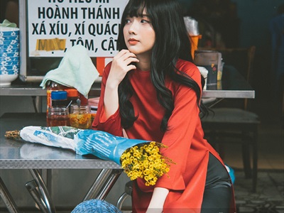 Quạt nan lá dừa đan tay thủ công nhiều màu QUAT-02