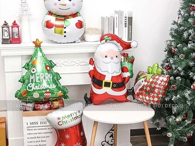 Bong bóng kiếng ông già Noel ôm quà 60cm BBK-NOEL-03
