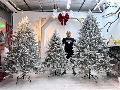 Cây thông Noel 100% lá PE phủ tuyết [Cao 1m5-3m] X-TREE-LP-NR-HS