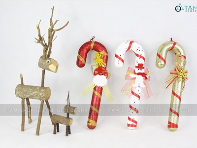Mô hình kẹo gậy Giáng sinh cỡ lớn kim tuyến dài 33cm KEONGOT-01