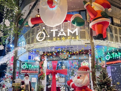 Mô hình ông già noel nhìn xuống ngang 4m bơm hơi tự động [Vải dày - Bơm xịn] BOMHOI-X-04