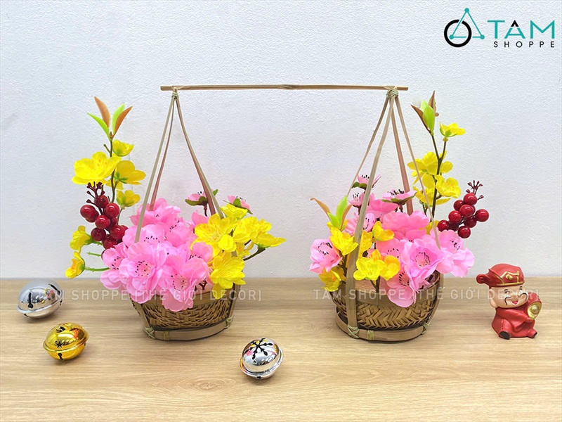 Bộ quang gánh tre cắm sẵn hoa mai đào [Thành phẩm - Cao 26cm] CHAUHOACS-06