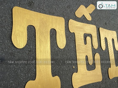 Chữ Tết viết hoa cỡ lớn bằng gỗ cao 70cm [Gỗ nhẹ - Màu sơn mờ] CHU-GO-07