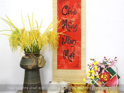 Tiểu cảnh Tết để bàn giỏ tre vuông mai đào bánh chưng C30cm TCĐB-01-T