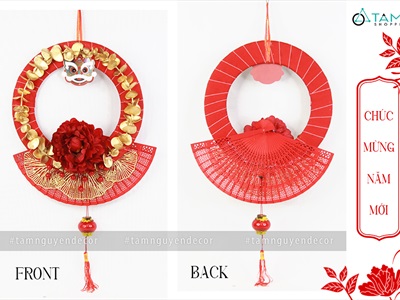Vòng treo cửa Tết quạt gỗ đỏ vòng ruy băng ĐK30-35cm VTC-T-37