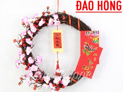 Vòng treo cửa Tết ruy băng xoáy nửa vòng hoa 2 lì xì ĐK35-40cm VTC-T-39