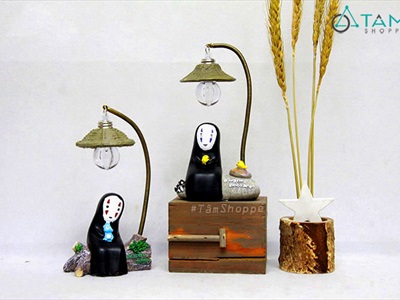 Tượng vô diện tiểu cảnh đèn phố hình nón (có đèn Led) BUPBE-VODIEN-01