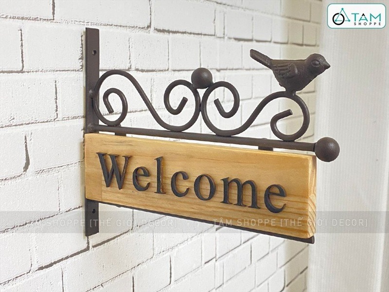 Bảng welcome áp tường khung sắt cổ điển BTC-WEL-05