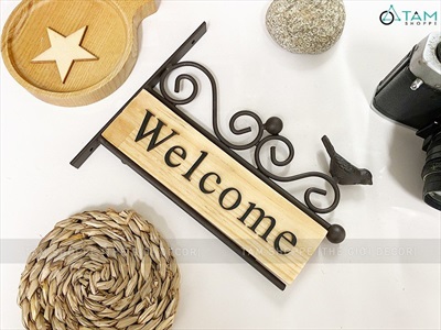 Bảng welcome áp tường khung sắt cổ điển BTC-WEL-05