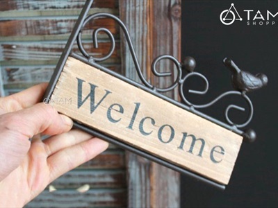 Bảng welcome áp tường khung sắt cổ điển BTC-WEL-05