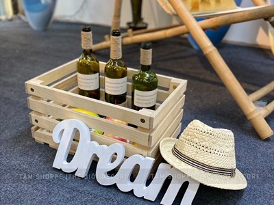 Chữ gỗ DREAM dính liền 15x40cm CHU-GO-04