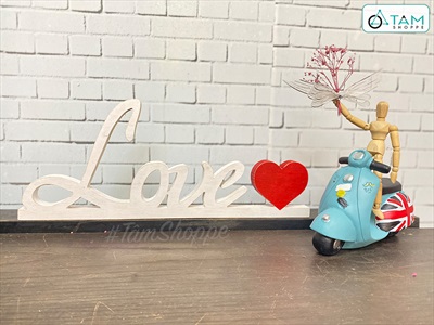 Chữ gỗ Love trái tim đỏ liền đế [Tự đứng - 15x38cm] CHU-GO-08
