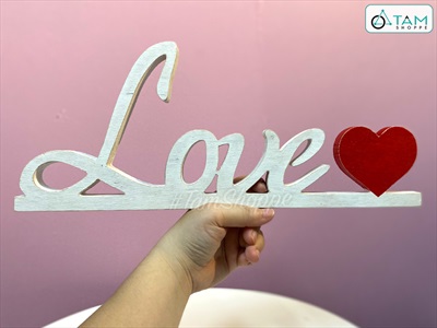 Chữ gỗ Love trái tim đỏ liền đế [Tự đứng - 15x38cm] CHU-GO-08