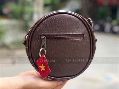 Móc khoá gỗ hình lá cờ Việt Nam [Mộc mạc - Sáng đẹp] MOCKHOA-01