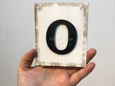 Thẻ chữ gỗ số gỗ trang trí [Lẻ từng thẻ - Có lỗ xỏ dây treo] CHU-GO-11