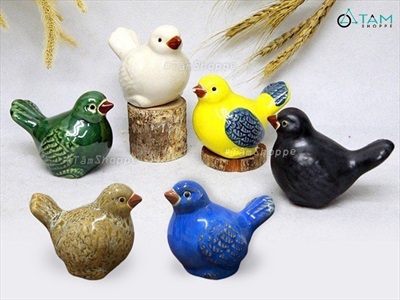 Tượng chim sẻ gốm đuôi xòe mỏ đỏ nhiều màu TCV-CHIM-01