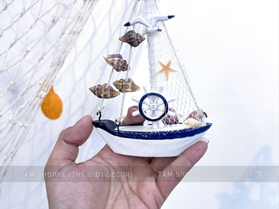 Mô hình thuyền mini buồm lưới nhiều vỏ ốc [Thủ công - Nhiều kiểu] THUYEN-05