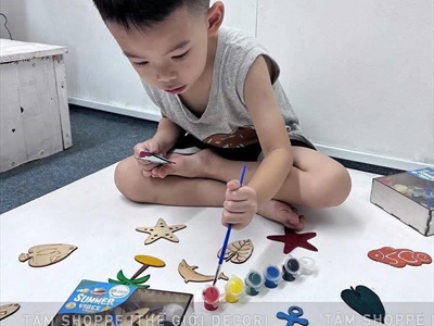 Hộp 10 phụ kiện gỗ tô màu chủ đề mùa hè DIY [Kèm màu + cọ vẽ] TOMAU-01